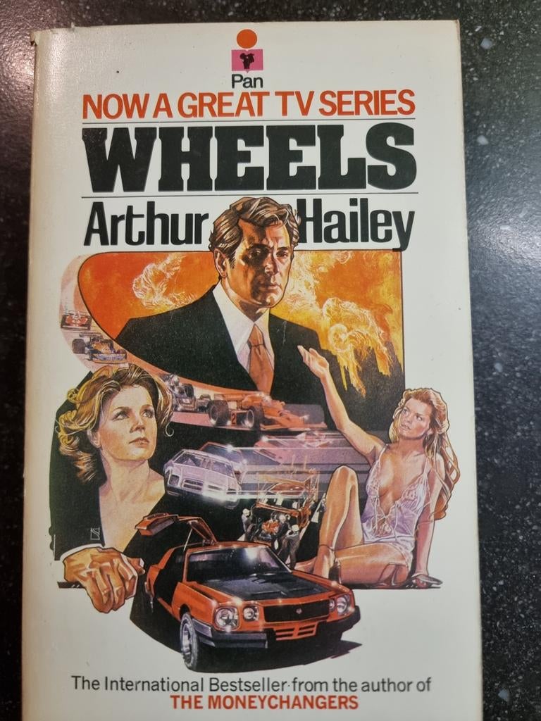 Wheels - Arthur Hailey - TV Serie, Ophalen of Verzenden, Gelezen, Arthur Hailey, Europa overig