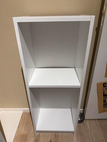 Ikea billy kast beschikbaar voor biedingen