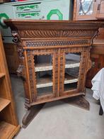 Antieke kast, hoekkast, Ophalen