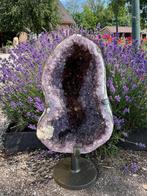 Amethist geode (14) van 37 kg, diep paars/lila kristallen, Ophalen of Verzenden, Mineraal