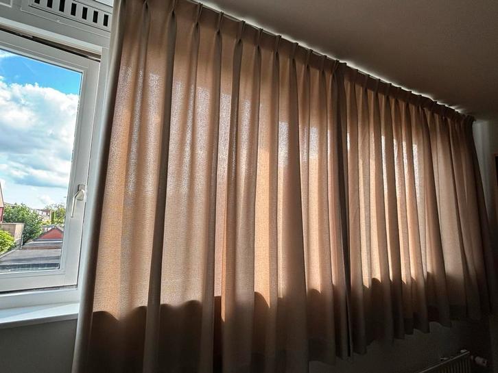 Beige semi-blackout gordijnen - zo goed als nieuw!, Doe-het-zelf en Verbouw, Glas en Ramen, Zo goed als nieuw, Overige typen, 120 tot 160 cm