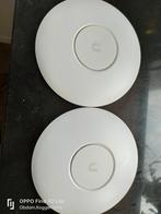 2x Unify UAP-AC-PRO Access Points incl beugels, Computers en Software, Accesspoints, Ophalen of Verzenden, Zo goed als nieuw, Ubiquiti Unifi