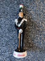 Vintage Italiaanse kruikje van een soldaat carabinier 23cm h, Ophalen of Verzenden