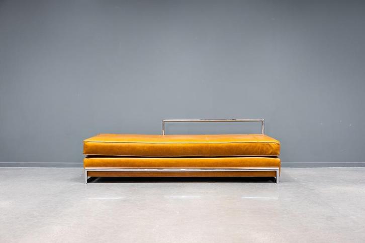 Eileen Gray Daybed, Huis en Inrichting, Fauteuils, Minder dan 50 cm, Ophalen of Verzenden
