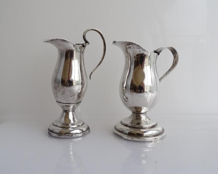 Zilver antiek klein roomkannetje of karafje, 2 stuks, Antiek en Kunst, Antiek | Goud en Zilver, Zilver, Ophalen of Verzenden