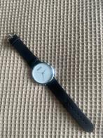 Donna Mae Zilverkleurig Dameshorloge - ZGAN, Sieraden, Tassen en Uiterlijk, Overige merken, Leer, Polshorloge, Ophalen of Verzenden