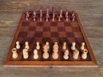 Oude houten schaakspel, Hobby en Vrije tijd, Gezelschapsspellen | Bordspellen, Gebruikt, Ophalen of Verzenden