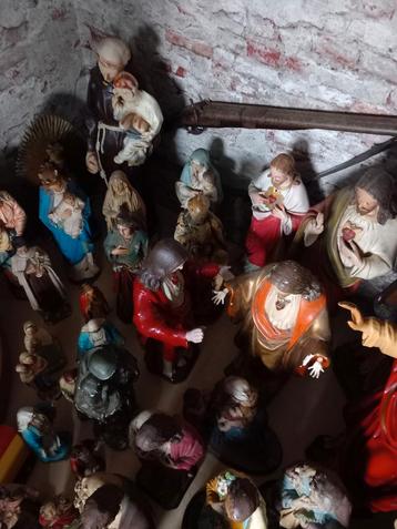 Diverse mooie religie beelden   beschikbaar voor biedingen