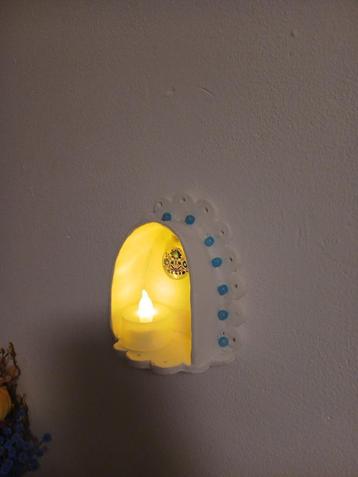 bloem altaartje beschikbaar voor biedingen