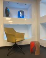 Nieuw Leolux Mara eetkamerstoel SALE nw €1350, Huis en Inrichting, Stoelen, Ophalen, Nieuw, Leer, Eén