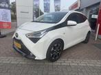 Toyota Aygo 1.0 VVT-i x-joy, Auto's, Toyota, Stof, Gebruikt, Euro 6, 4 stoelen