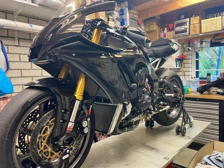 yamaha R1 2018 superbike circuit racer, Motoren, Motoren | Yamaha, Bedrijf, Super Sport, meer dan 35 kW, 4 cilinders, Motorrijbewijs A