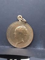 Medaille koningin Wilhelmina 1880-1930, Postzegels en Munten, Penningen en Medailles, Ophalen of Verzenden, Overige materialen