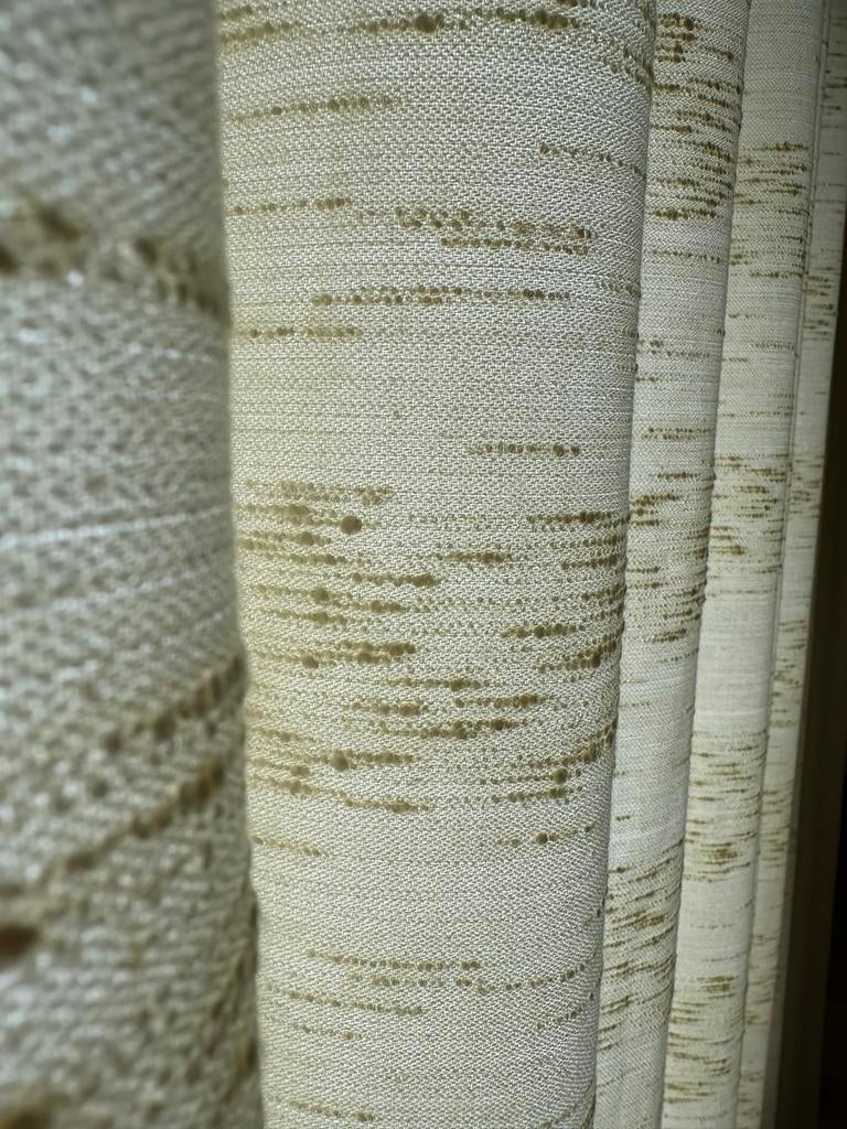 Lichtdoorlatende gordijnen, Ophalen, 200 cm of meer, Beige, Zo goed als nieuw