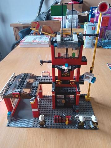 LEGO City 7240 brandweerkazerne beschikbaar voor biedingen