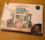 Nieuw DIY Miniatuur Sweet Café. Crafts&co, Ophalen of Verzenden, Nieuw, Knutselwerk