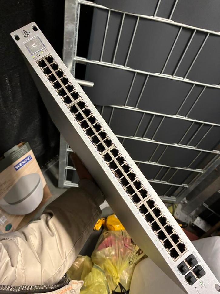 UniFi Gateway, Switch 48, Switch 24, Security Pro - Set, Computers en Software, Netwerk switches, Gebruikt, Ophalen of Verzenden