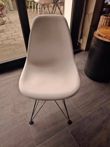 6 Nette Eetkamerstoelen - Zeer Goede Staat beschikbaar voor biedingen