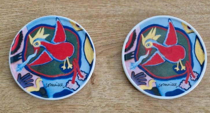 Twee onderzetters Corneille, Huis en Inrichting, Keuken | Servies, Zo goed als nieuw, Kop(pen) en/of Schotel(s), Overige stijlen