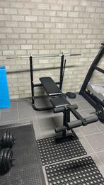 Bankdruk met halterstang, Sport en Fitness, Fitnessapparatuur, Ophalen, Metaal, Benen, Krachtstation