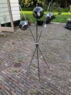Lindby Kirill Vloerlamp met 3 Bollen., Huis en Inrichting, Lampen | Vloerlampen, Ophalen, Idustrieel, Zo goed als nieuw, Metaal
