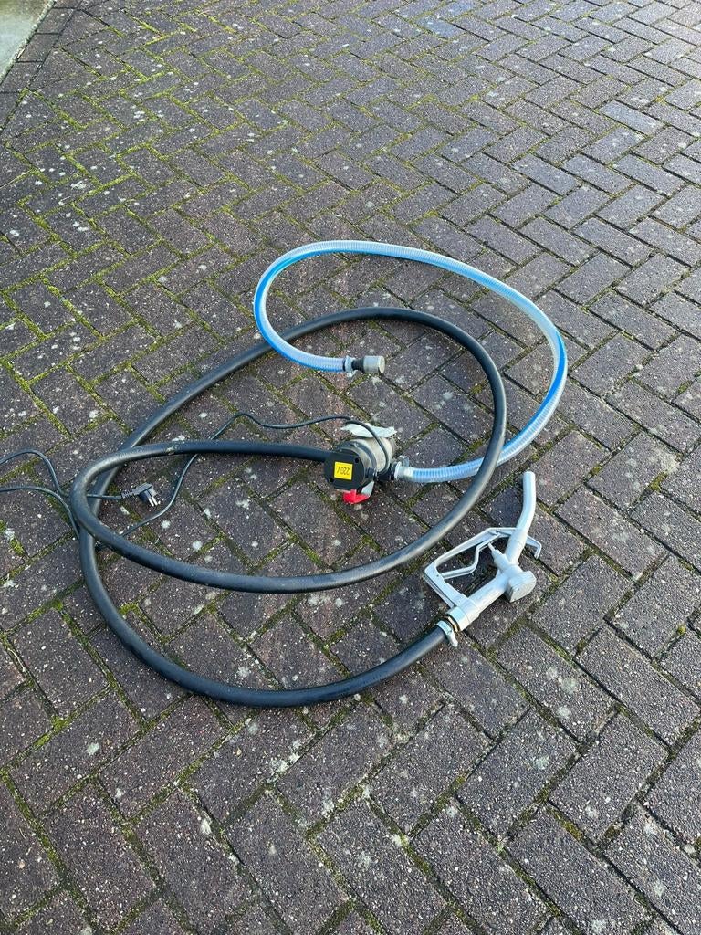 Complete Dieselpomp Set (230V) Slechts 1x gebruikt!, Doe-het-zelf en Verbouw, Gereedschap | Overige machines, Ophalen, Zo goed als nieuw