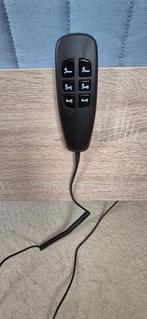 Seniorenbed met elektrisch verstelbare lattenbodem, Huis en Inrichting, Ophalen, Verstelbaar, 90 cm, Zo goed als nieuw