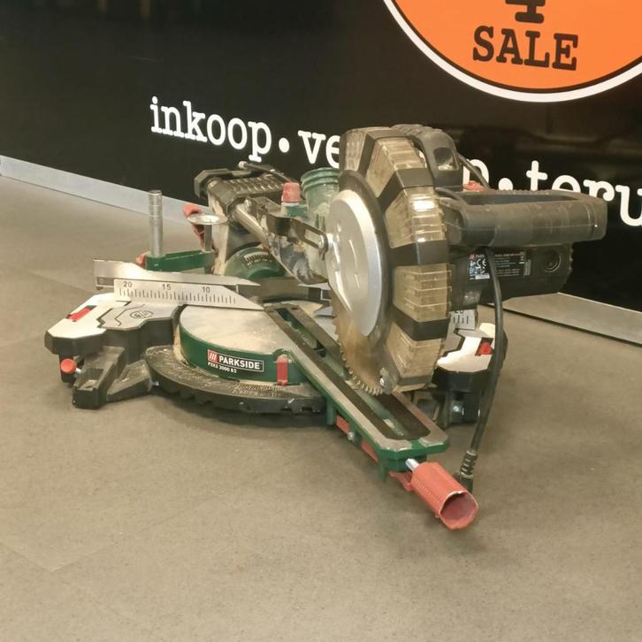 Parkside Afkortzaag met verstekfunctie 2000W Nette staat, Doe-het-zelf en Verbouw, Gereedschap | Zaagmachines, Zo goed als nieuw