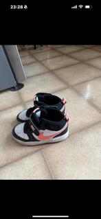 Nike schoenen maat 26, Ophalen, Zo goed als nieuw, Schoenen