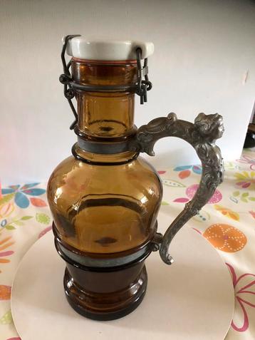 Grote bierfles 1liter beschikbaar voor biedingen