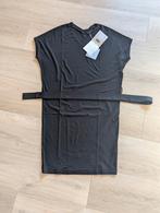 Jurk van Studio. Ruig jersey stof, Zwart, Nieuw, Ophalen of Verzenden, Knielengte