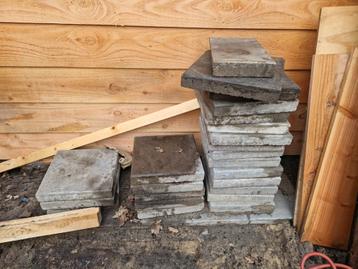 26 stuks tegels 30x30 troittoirtegels  beschikbaar voor biedingen