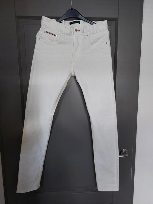 crème kleurige jeans heren Tommy Hilfiger, Kleding | Heren, Spijkerbroeken en Jeans, Zo goed als nieuw, W32 (confectie 46) of kleiner