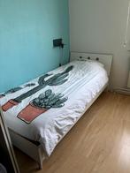 Bed 90x200cm, Ophalen, Zo goed als nieuw, Eenpersoons