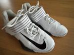 Nike Savaleos sportschoenen maat 37, Nike, Ophalen of Verzenden, Zo goed als nieuw, Wit