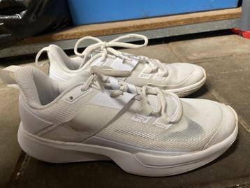 Dames tennisschoenen Nike 38,5 beschikbaar voor biedingen