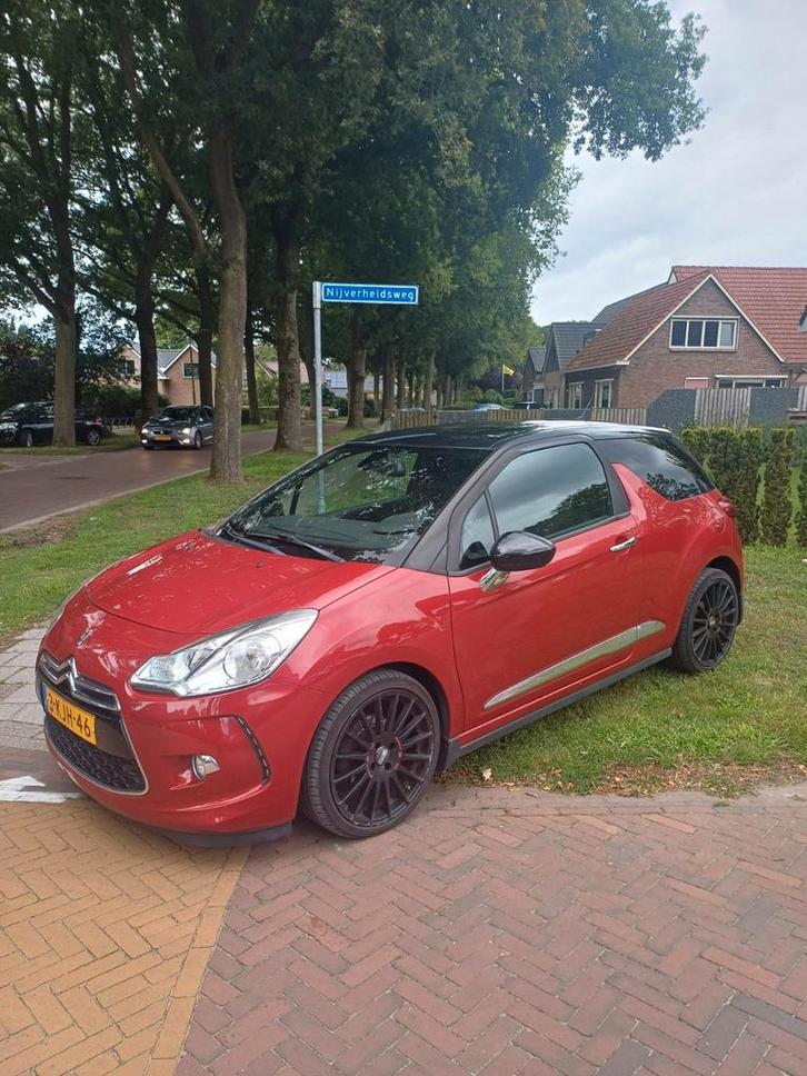 Citroën DS3 1.2 VTI 2013 Rood, Auto's, Citroën, Bedrijf, DS3, Benzine, A, Hatchback, Handgeschakeld, Origineel Nederlands, Rood
