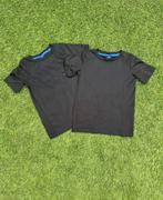 Osaga 2x sport shirt zwart maat 116, Jongen, Osaga, Ophalen of Verzenden, Sport- of Zwemkleding
