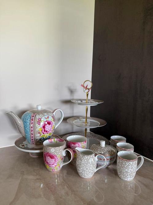 Pip servies set, Huis en Inrichting, Keuken | Servies, Nieuw, Overige typen, Overige stijlen, Aardewerk, Ophalen