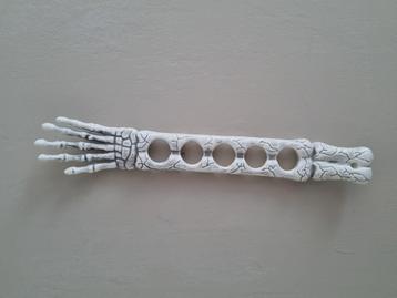 Skeletarm shotglaasjeshouder Halloween beschikbaar voor biedingen