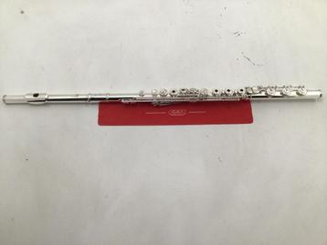Gebruikte Dwarsfluit Altus 1307 , Brittania Zilver, B Voet beschikbaar voor biedingen