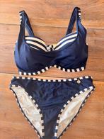 MD Bikini Blauw/Wit Gestreept 75 F s xs met 2 broekjes, Kleding | Dames, Badmode en Zwemkleding, Ophalen of Verzenden, Zo goed als nieuw