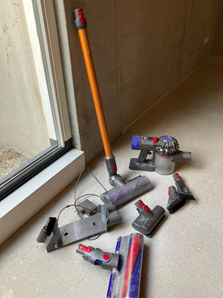 Dyson stofzuiger, Witgoed en Apparatuur, Stofzuigers, Niet werkend, Stofzuiger, 1200 tot 1600 watt, Reservoir, Ophalen