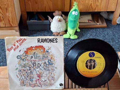Ramones-Rock 'n' roll high school(995) 5 euro vaste prijs, Cd's en Dvd's, Vinyl Singles, Zo goed als nieuw, Single, Pop, 7 inch