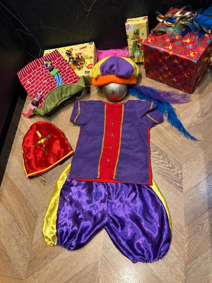 Pietenpak paars regenboog, handwerk maat 110 Sint en piet, Diversen, Sinterklaas, Nieuw, Ophalen of Verzenden