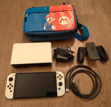 Nintendo Switch OLED in ZEER mooie staat vaste prijs beschikbaar voor biedingen