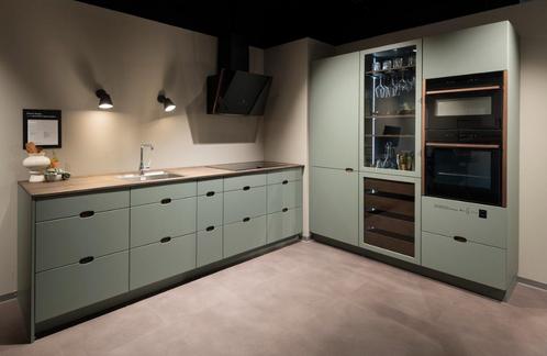 Kvik Ombra keuken | Groen mat | Eiken blad | 40% korting, Huis en Inrichting, Keuken | Complete keukens, Nieuw, Dubbelwandige keuken