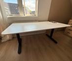 BEKANT elektrische zit/sta bureau, Ophalen, Elektrisch, Zo goed als nieuw, Stabureau
