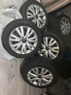 Nieuwe 16 inch SET winterbanden met VW doppen 205/55/R16, Auto-onderdelen, Banden en Velgen, Ophalen, 16 inch, Banden en Velgen