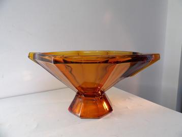 Art Deco grote Schaal op voet Boheems, amber beschikbaar voor biedingen